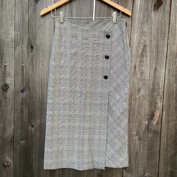 Asymmetrical button plaid skirt - Picture 1 of 5